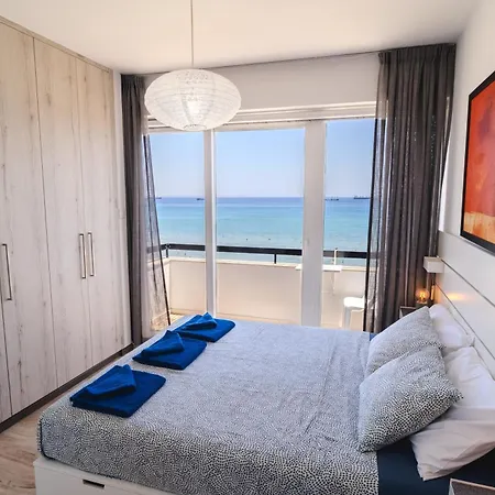 Finikoudes Seaview Vibe 1 Bdr Flat Larnaka