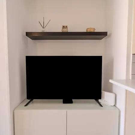 Finikoudes Seaview Vibe 1 Bdr Flat