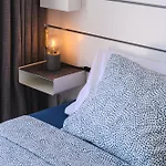 Finikoudes Seaview Vibe 1 Bdr Flat * Larnaca