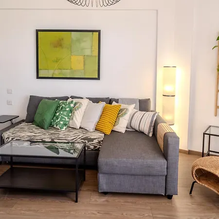 Finikoudes Seaview Vibe 1 Bdr Flat * Larnaca