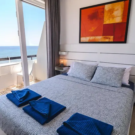 Finikoudes Seaview Vibe 1 Bdr Flat Appartement *