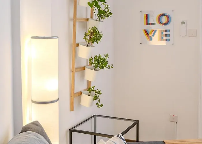 Finikoudes Seaview Vibe 1 Bdr Flat