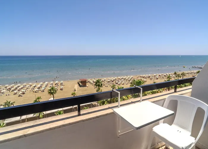 アパート Finikoudes Seaview Vibe 1 Bdr Flat *